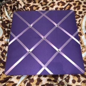 Picture or Memory Holder for Wall